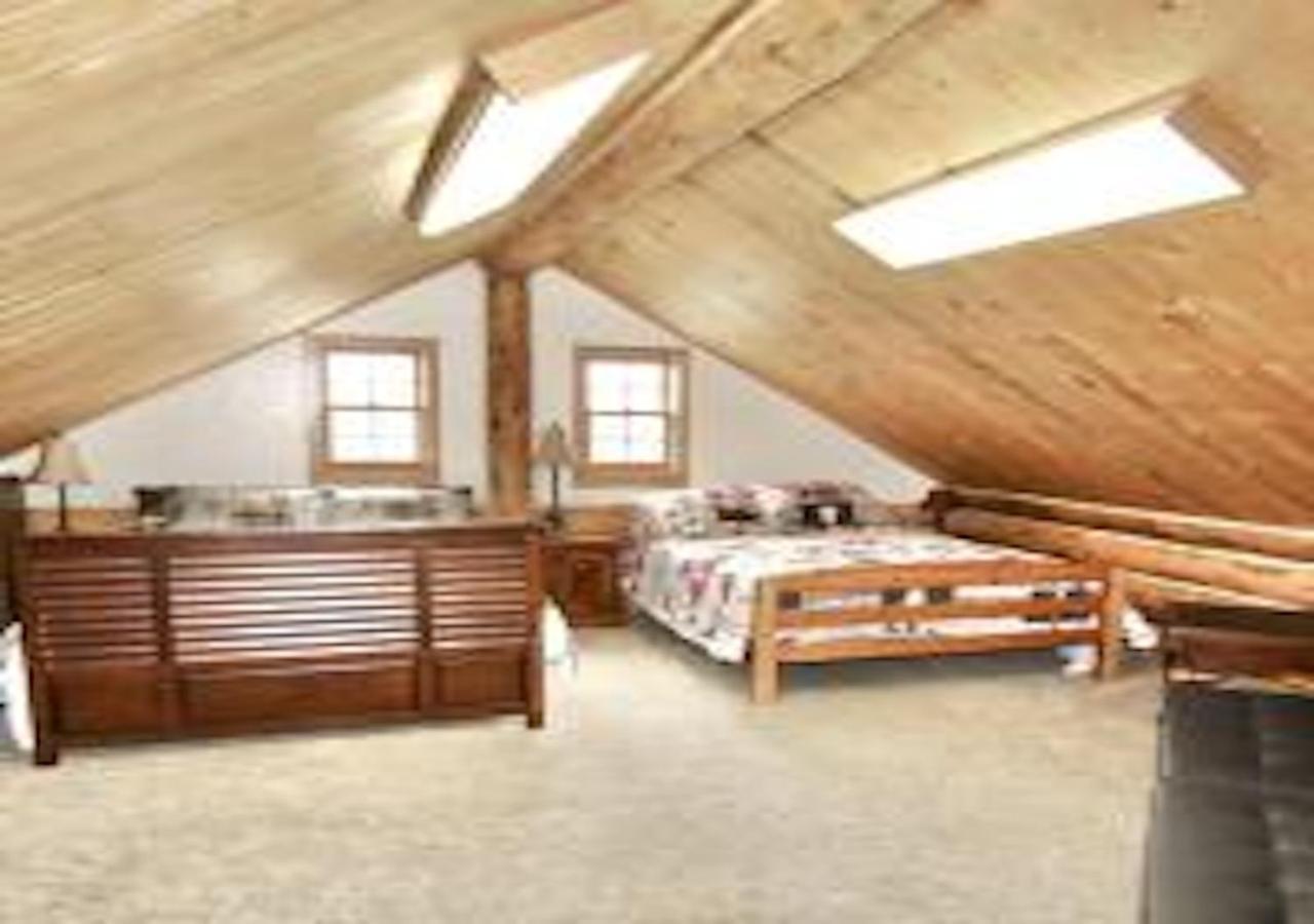 Log Haven In Blanding Villa Exterior photo