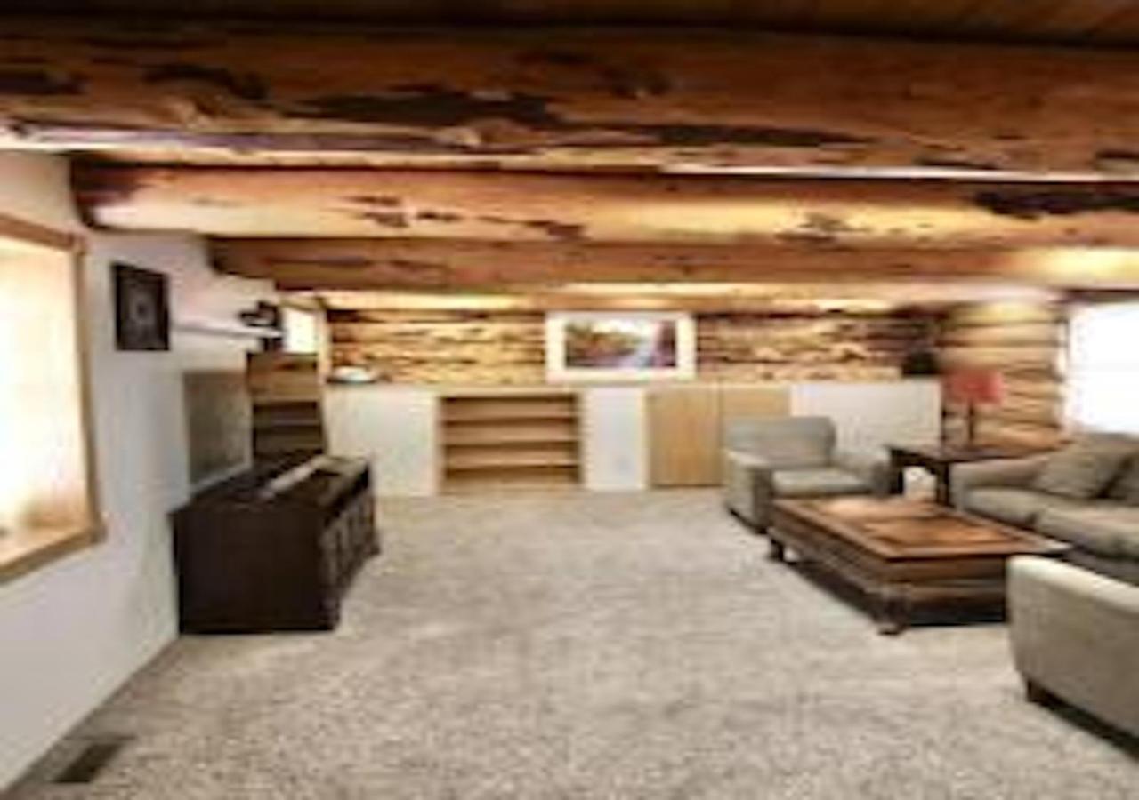 Log Haven In Blanding Villa Exterior photo