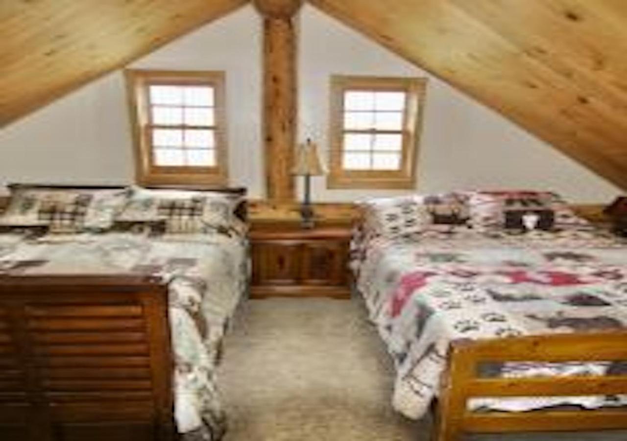 Log Haven In Blanding Villa Exterior photo